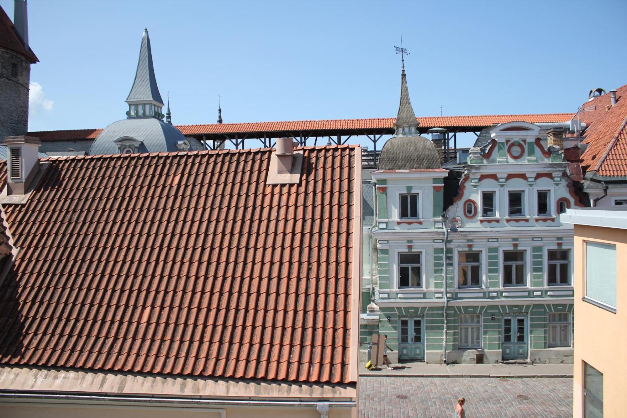 Taanilinna Hotell Tallinn Exterior photo